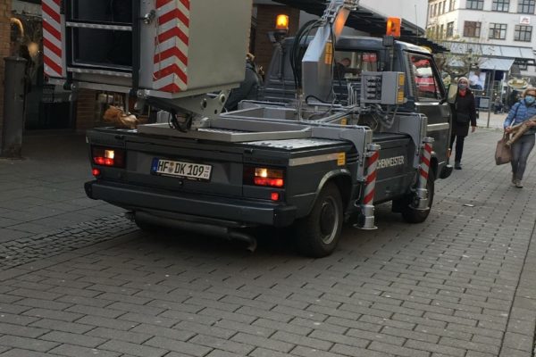 Aufbau Weihnachtsbeleuchtung